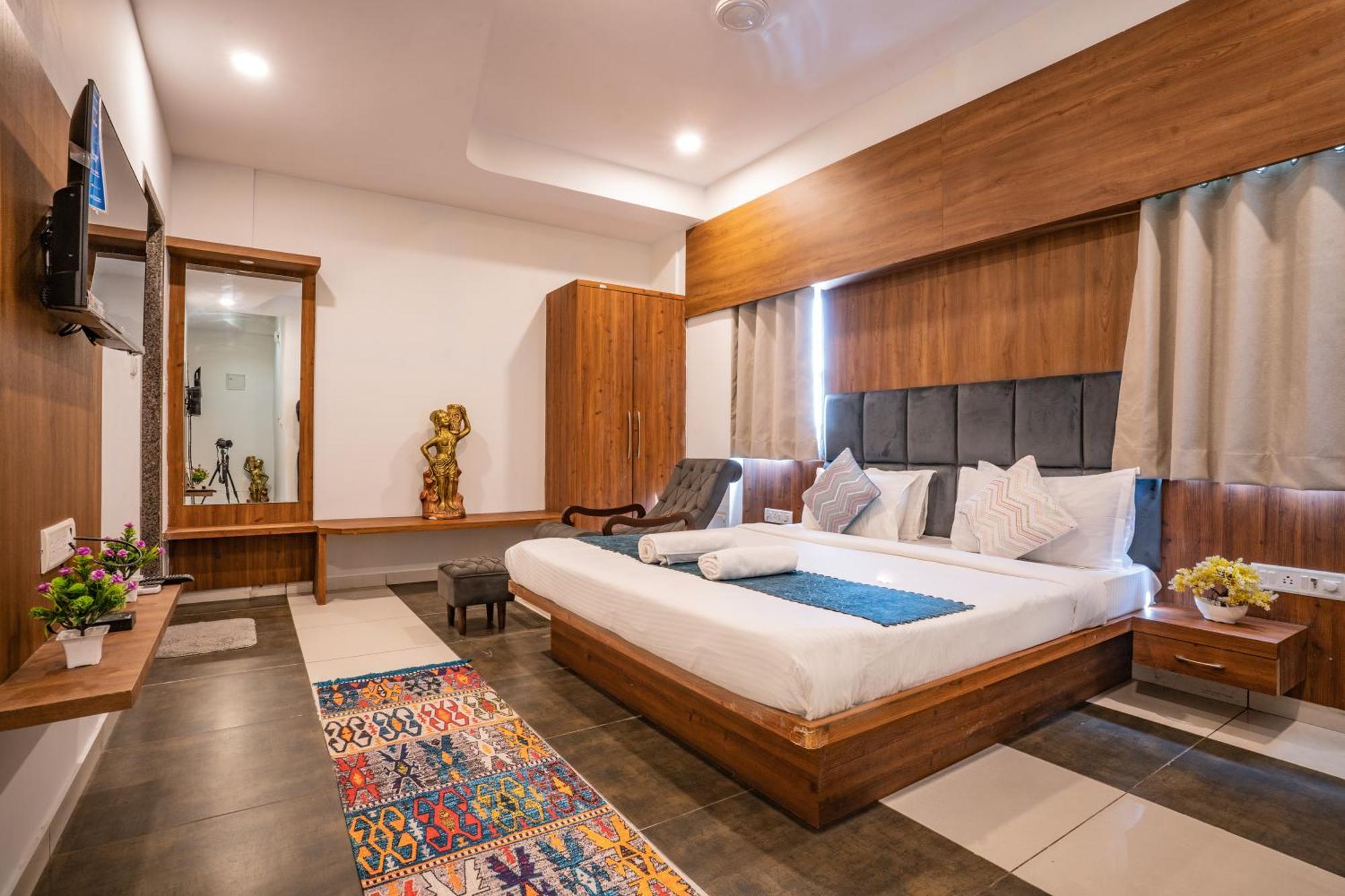 Hotel Naman Ουνταϊπούρ Εξωτερικό φωτογραφία