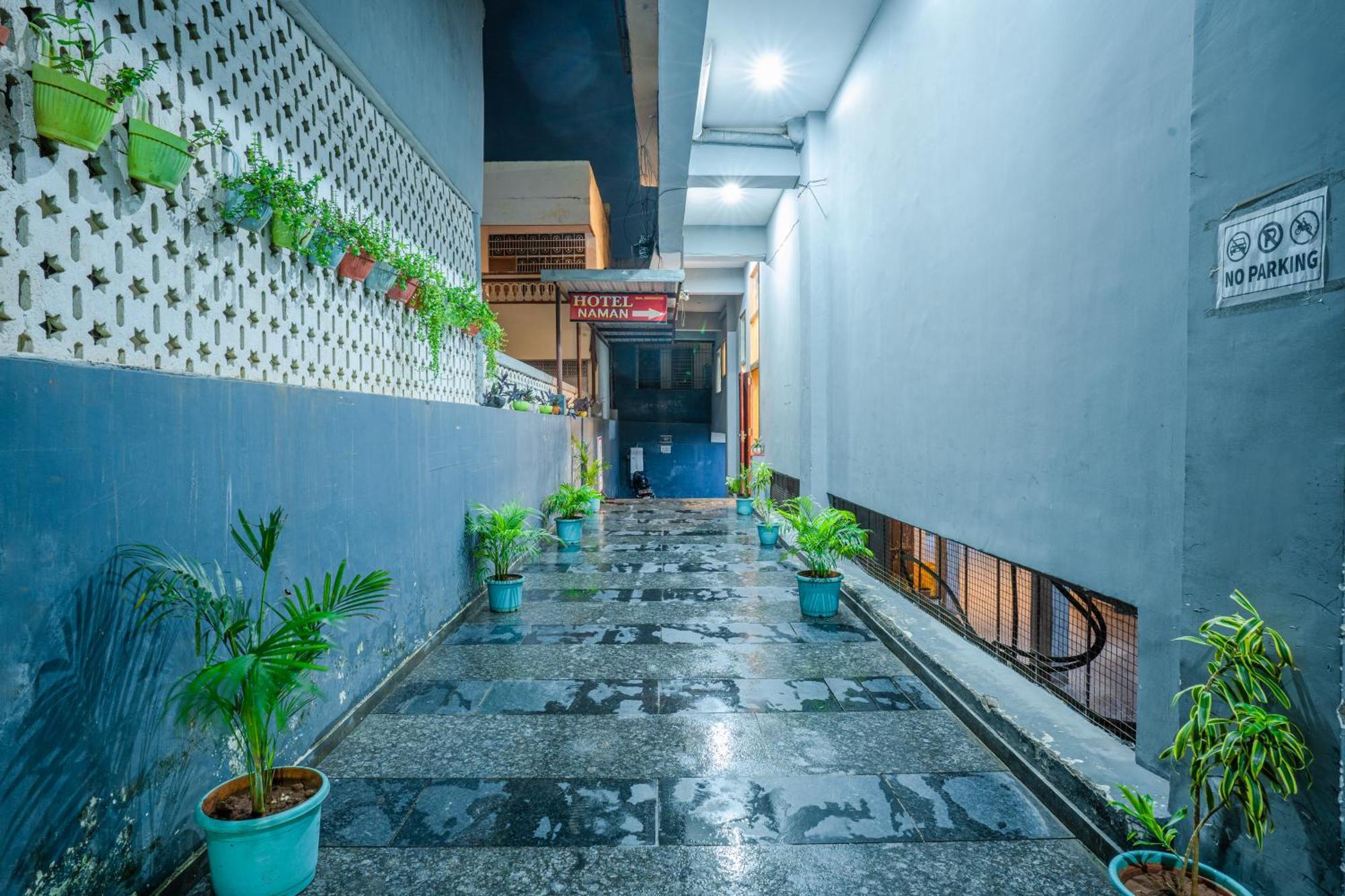 Hotel Naman Ουνταϊπούρ Εξωτερικό φωτογραφία