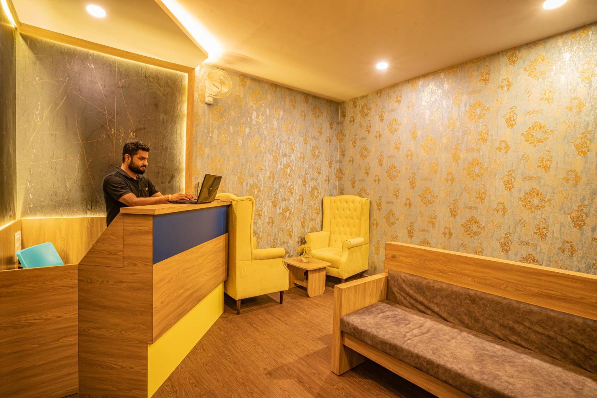 Hotel Naman Ουνταϊπούρ Εξωτερικό φωτογραφία