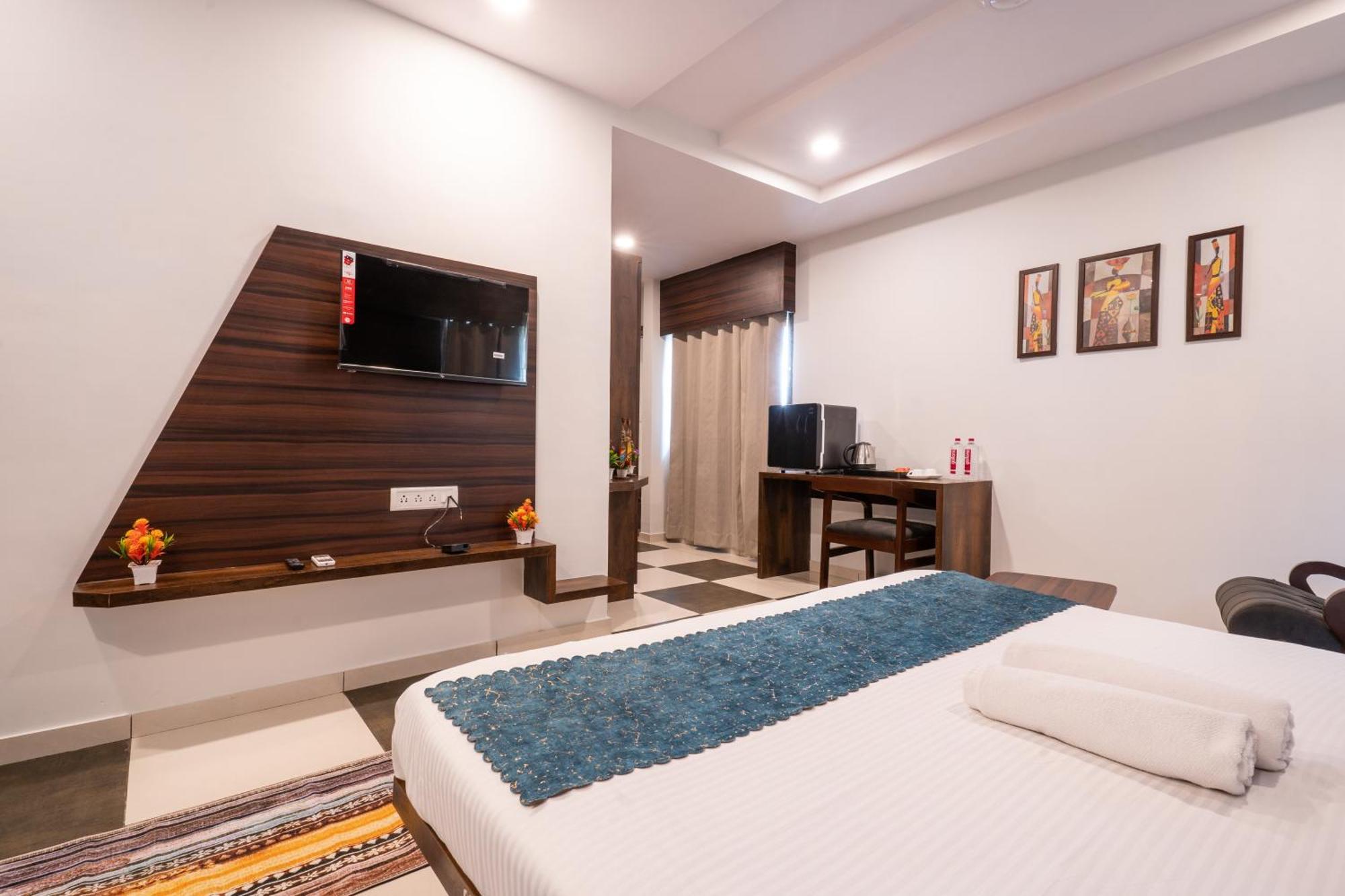 Hotel Naman Ουνταϊπούρ Εξωτερικό φωτογραφία